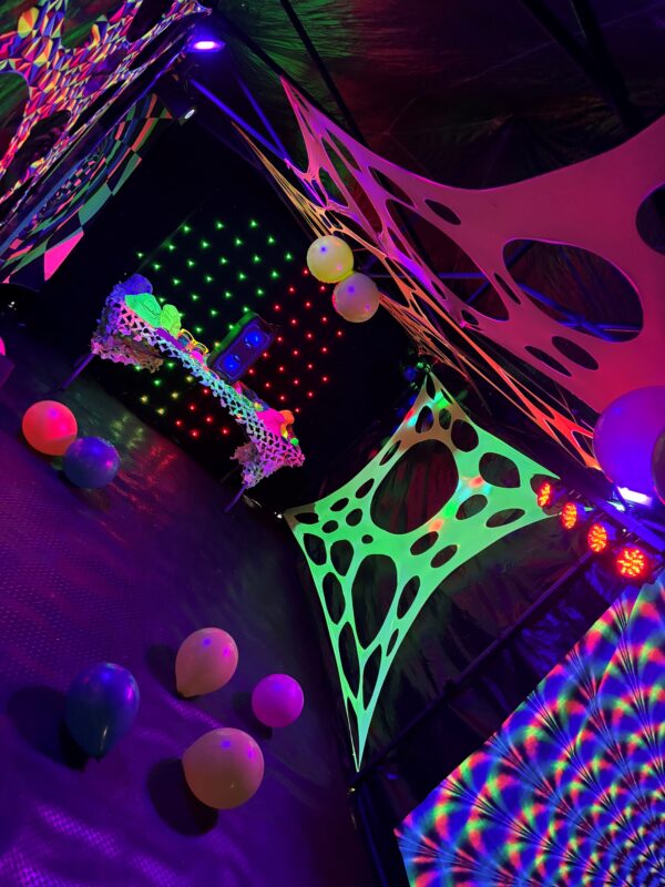 Kids Rave Cave – 3x6m Standard Package